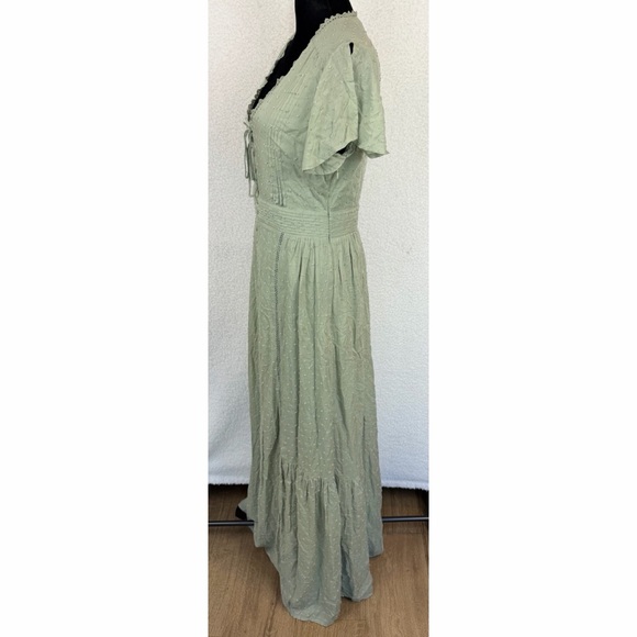 LULU’S • Sage Green Completely In Love Swiss Dot Button-Front Maxi Dress, S - Picture 10 of 16